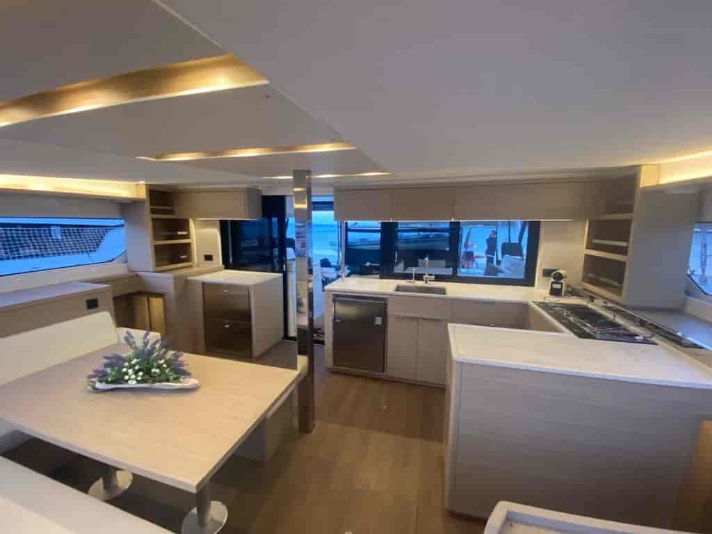 Boat picture 9