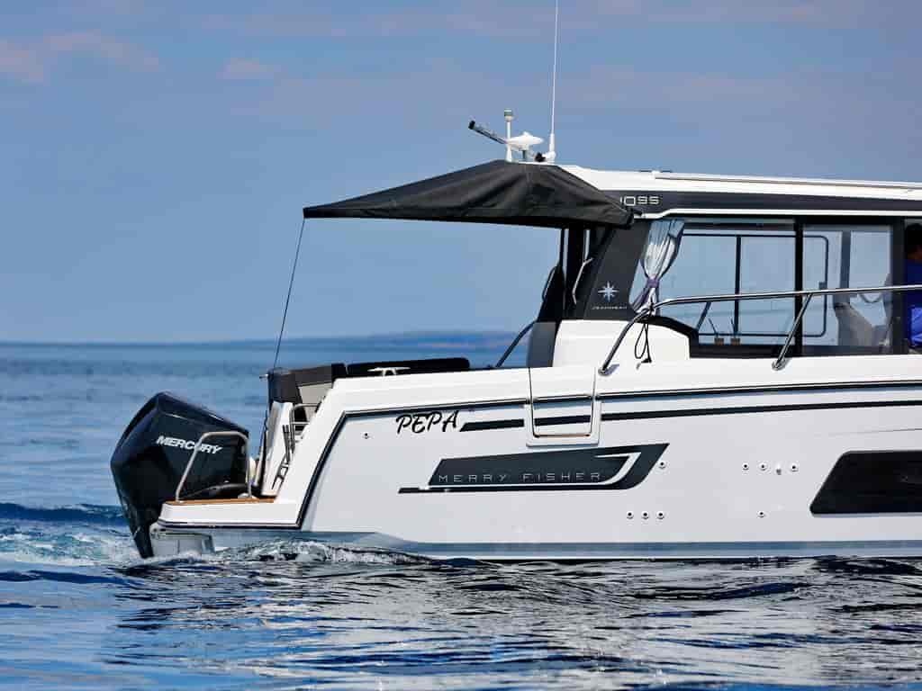Boat picture 9