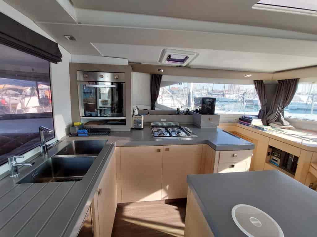 Boat picture 12