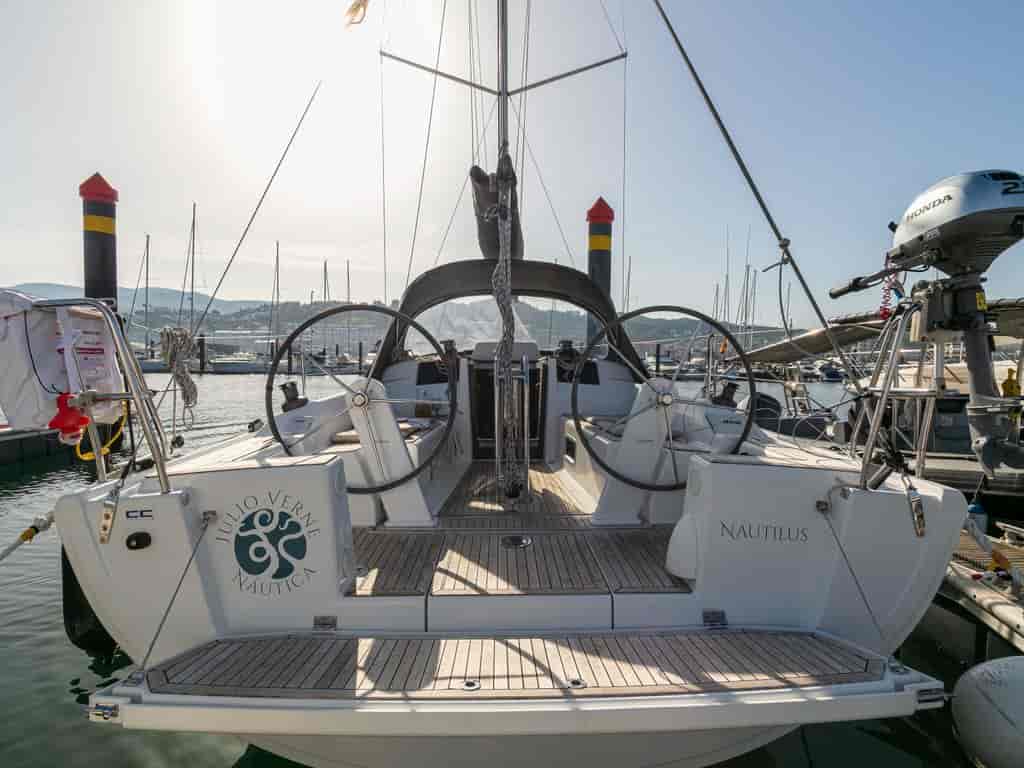 Boat picture 9