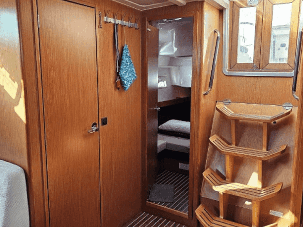 Boat picture 9