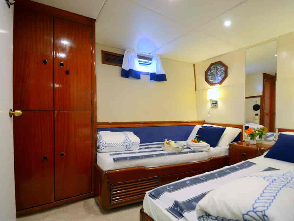 Boat picture 25