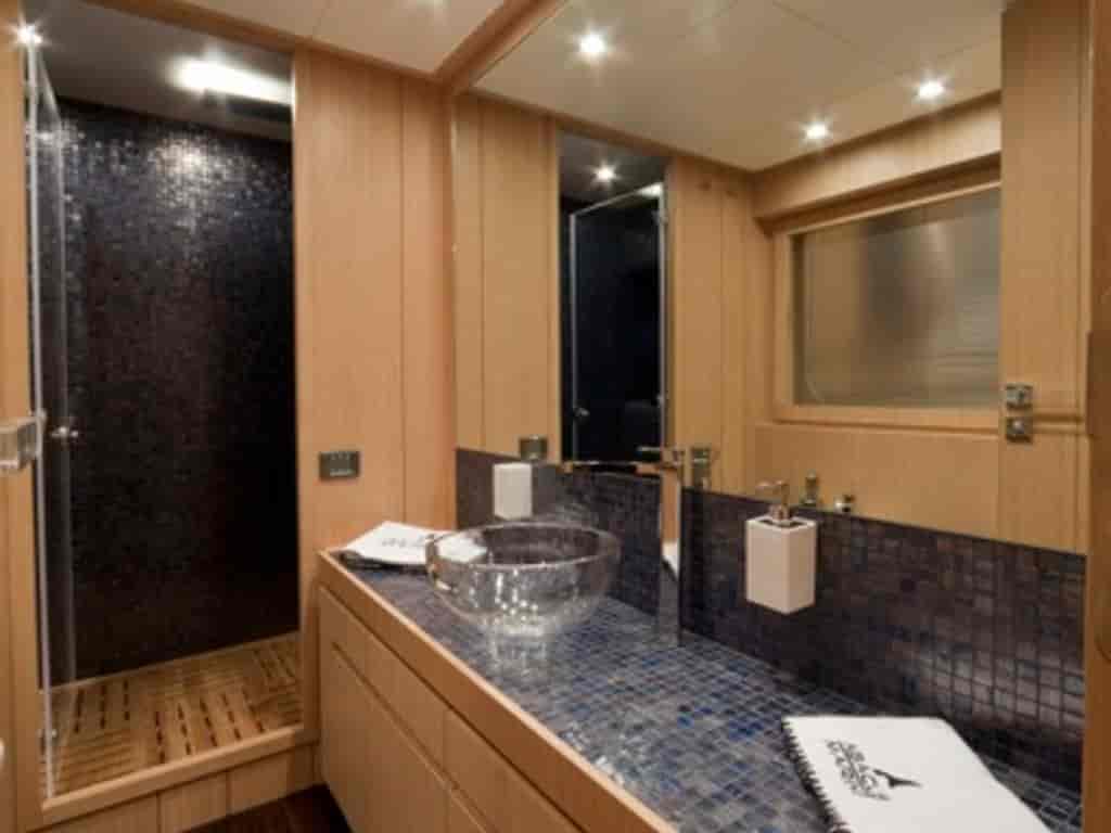 Boat picture 3