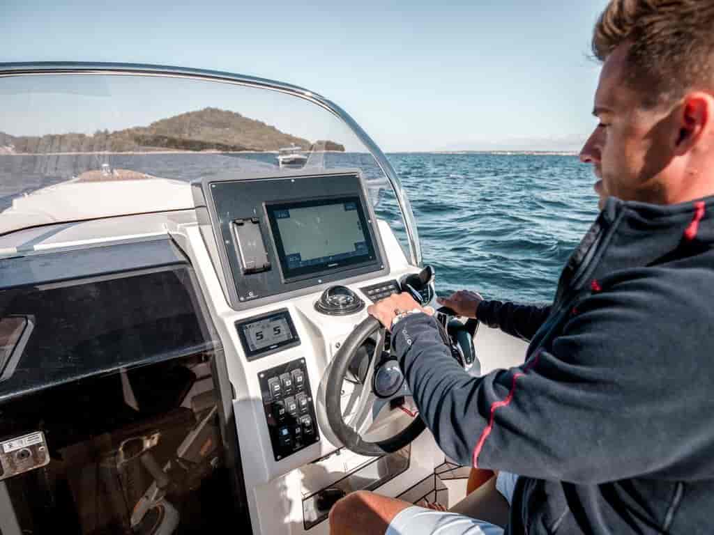Boat picture 17