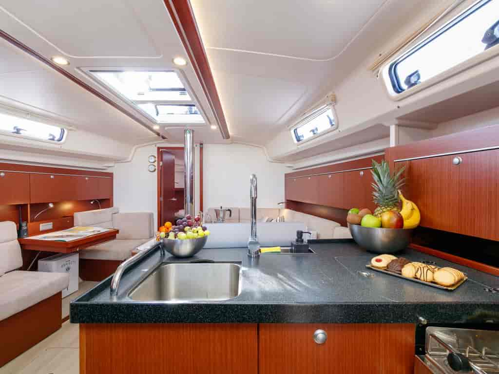 Boat picture 14