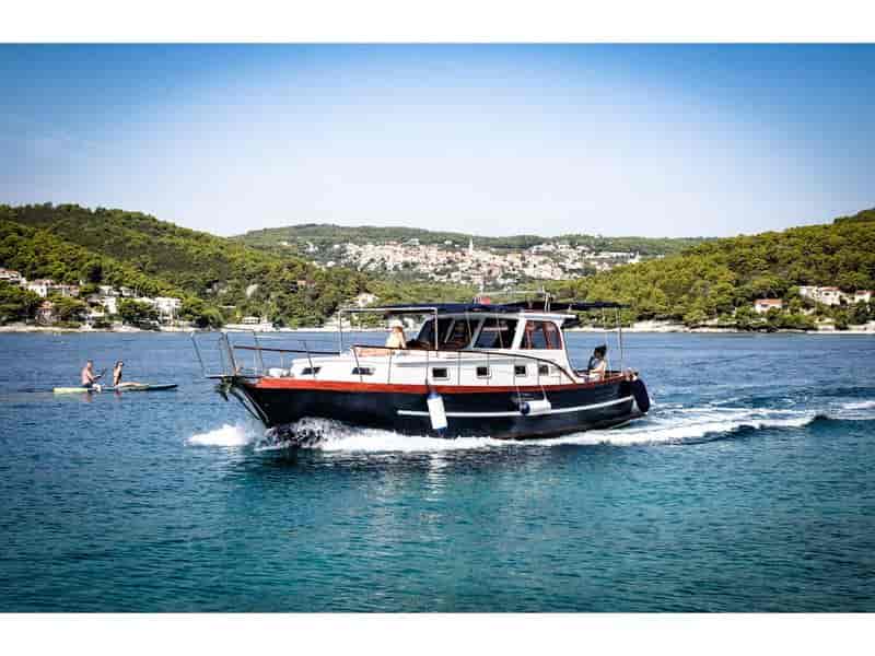 Boat picture 1
