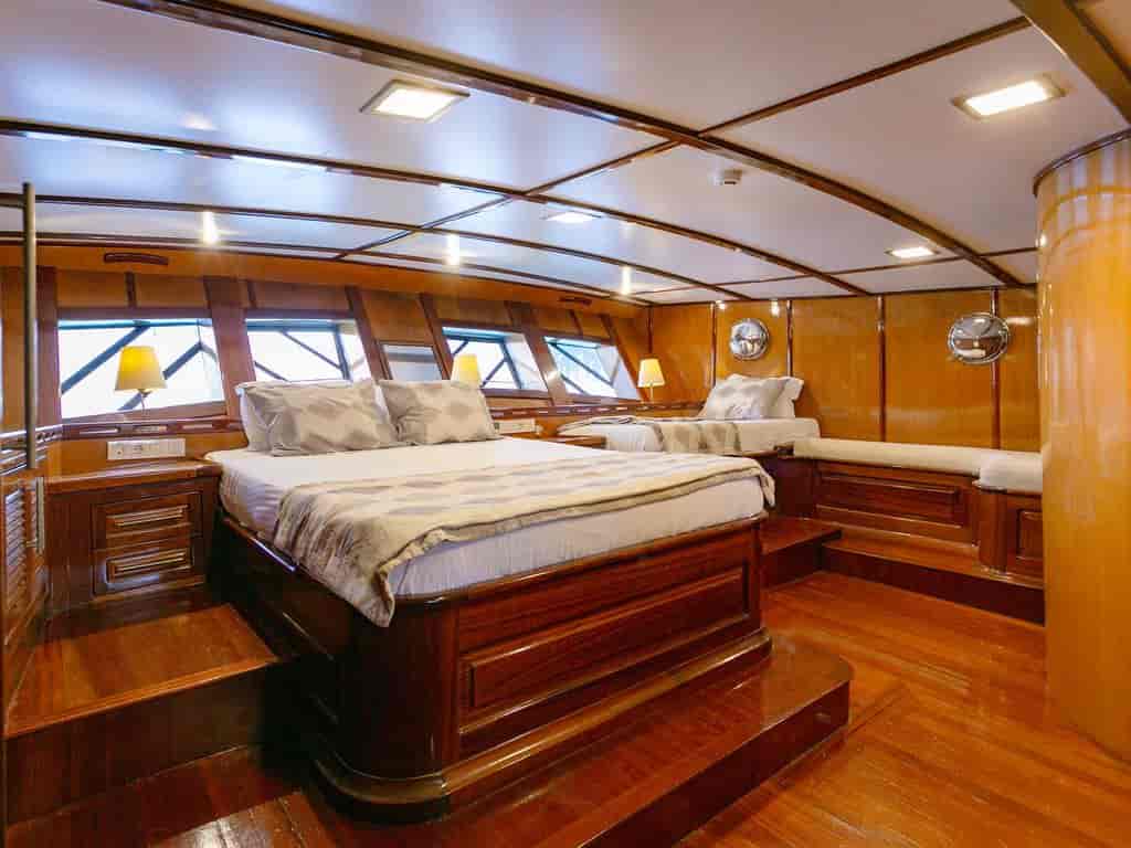 Boat picture 9