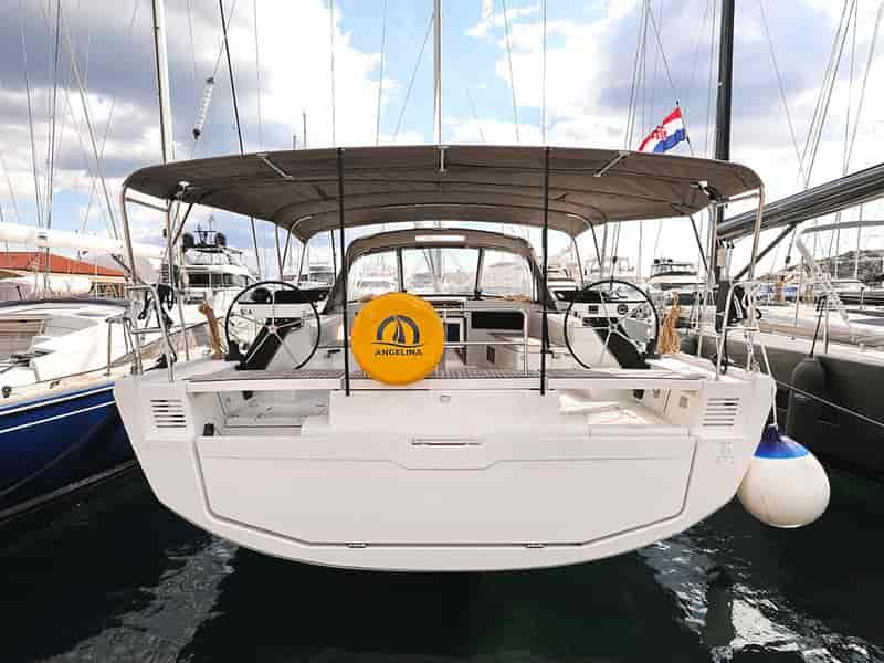 Photo of Bonaca, image 1 of 5