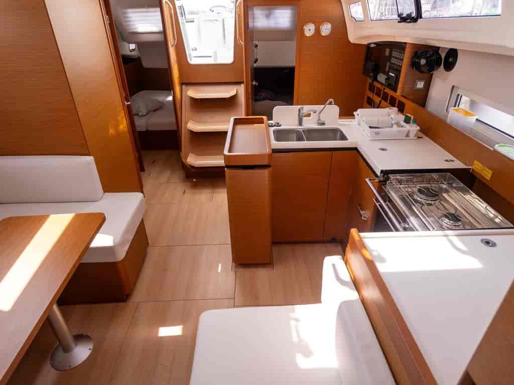 Boat picture 9