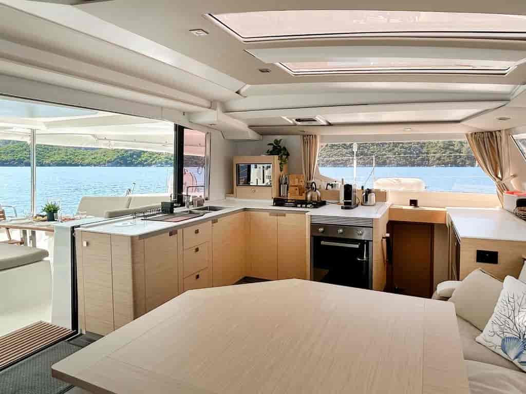 Boat picture 16