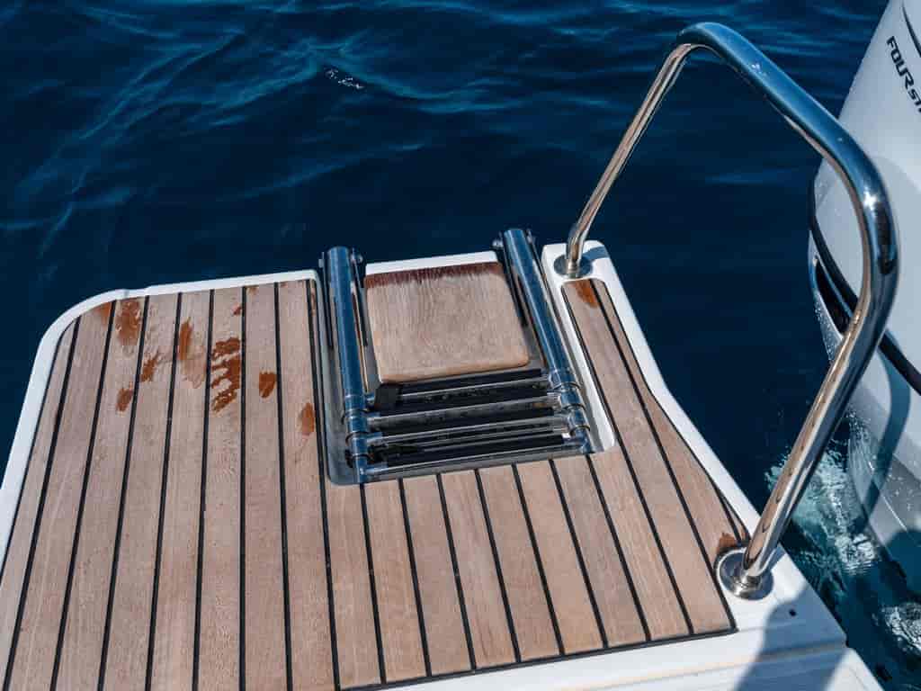 Boat picture 16