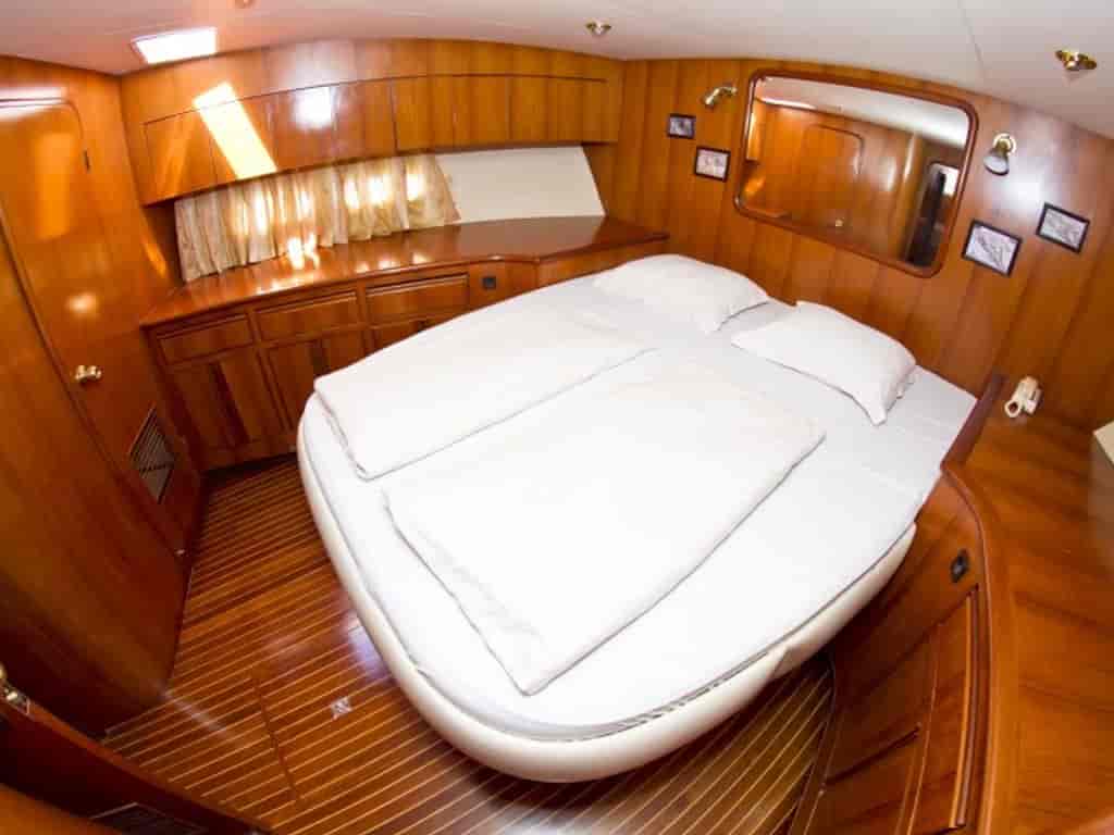 Boat picture 9
