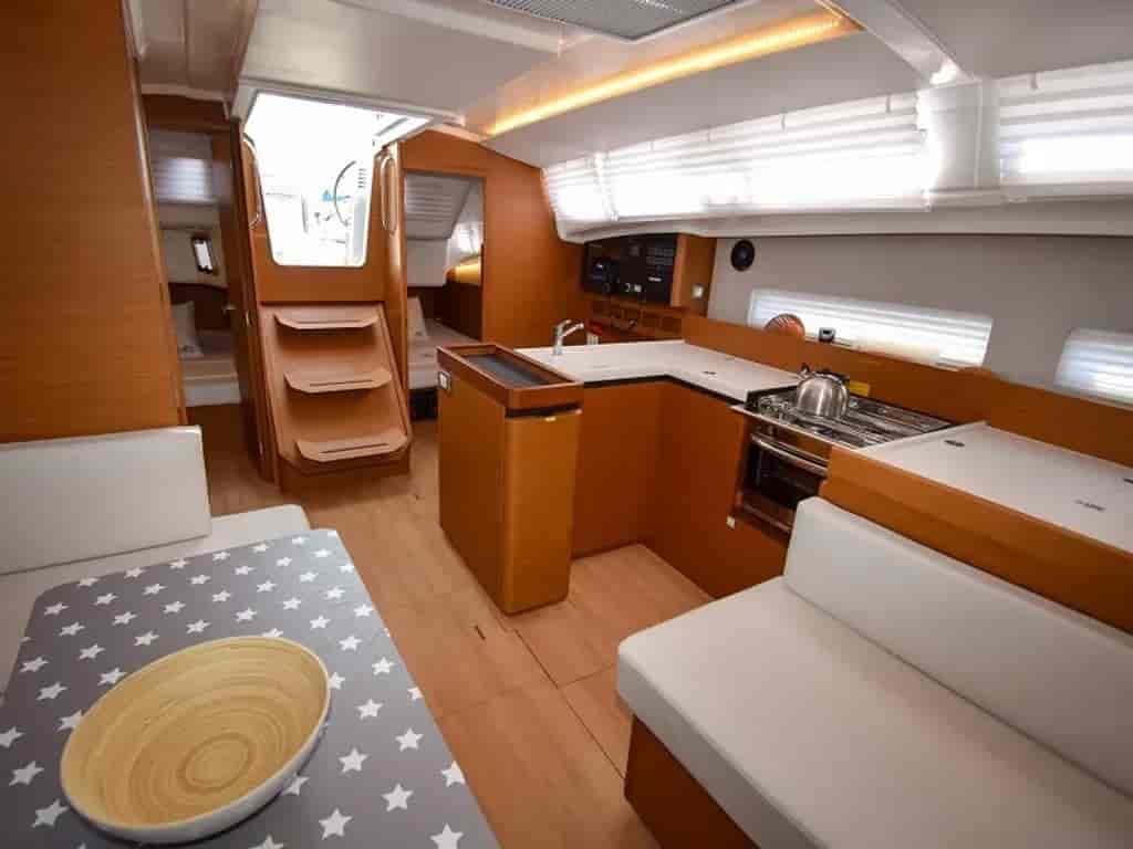 Boat picture 9