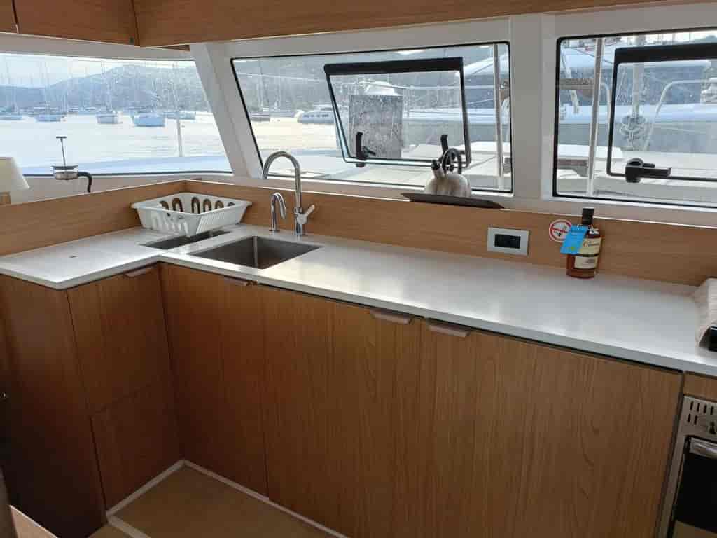 Boat picture 16
