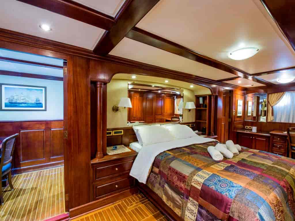 Boat picture 9