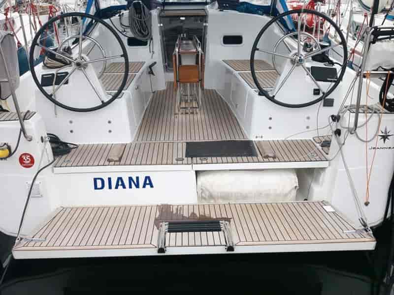 Photo of Diana, image 1 of 5