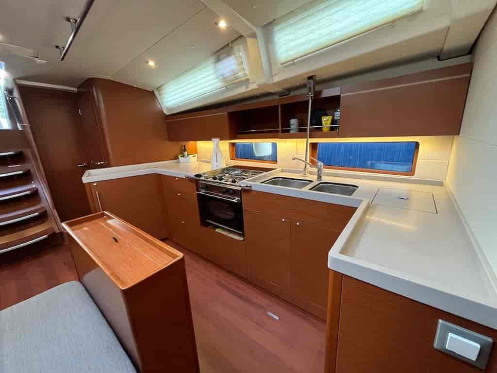 Boat picture 9