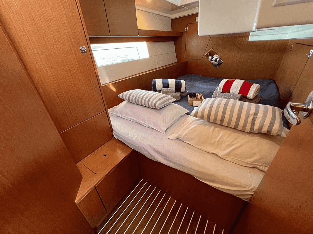 Boat picture 9