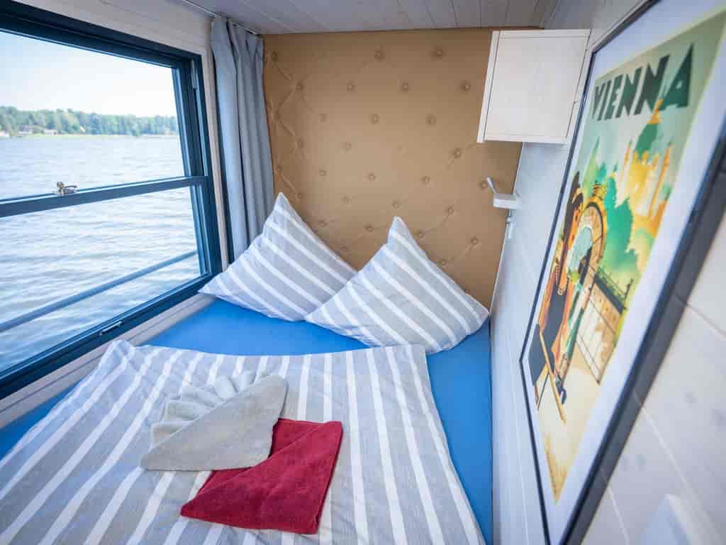 Boat picture 19