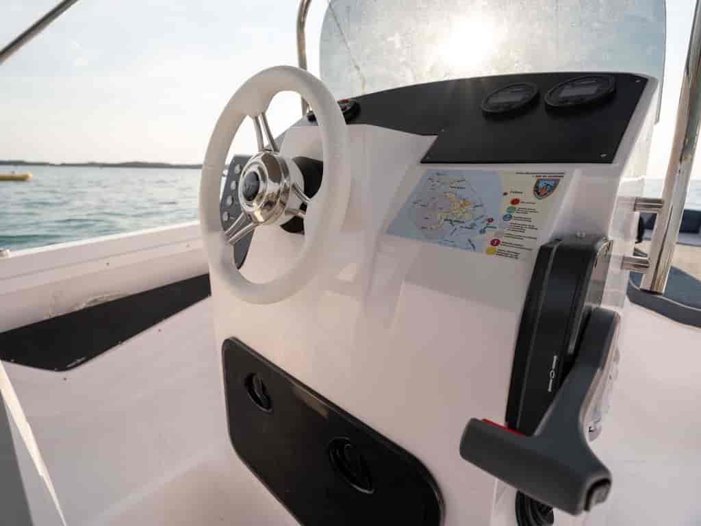 Boat picture 17