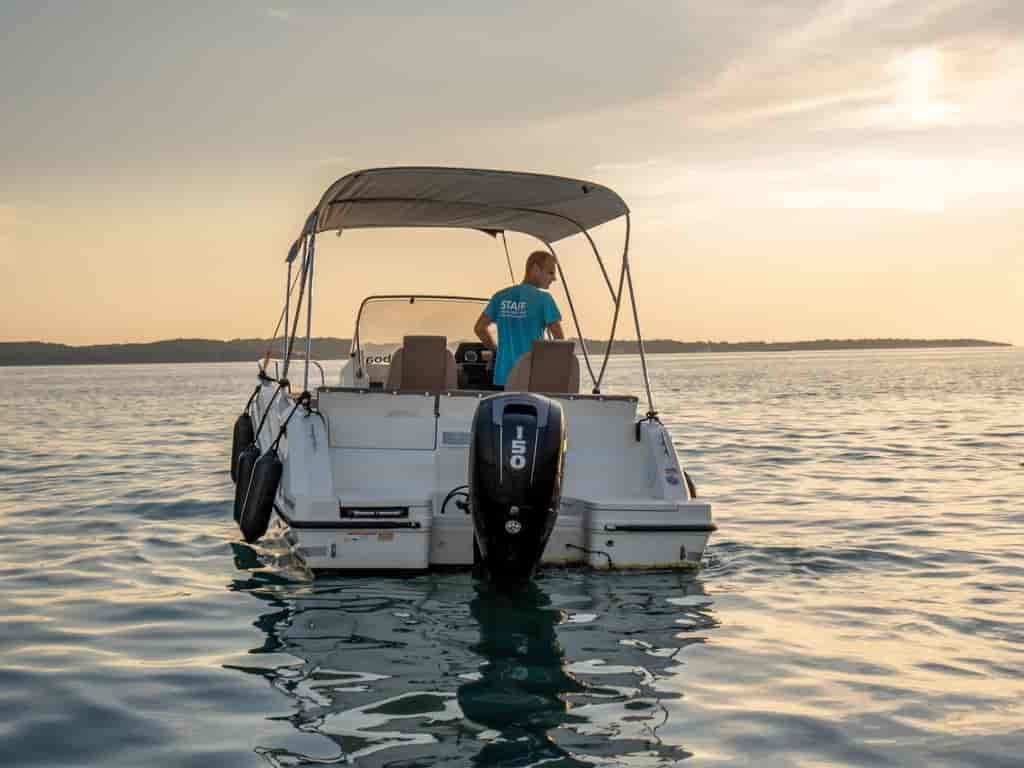 Boat picture 14