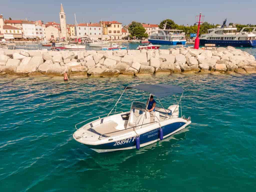 Boat picture 17
