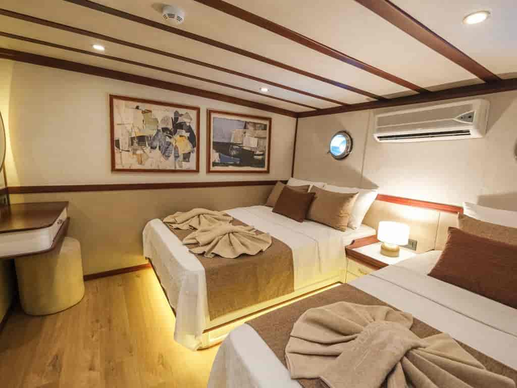 Boat picture 24