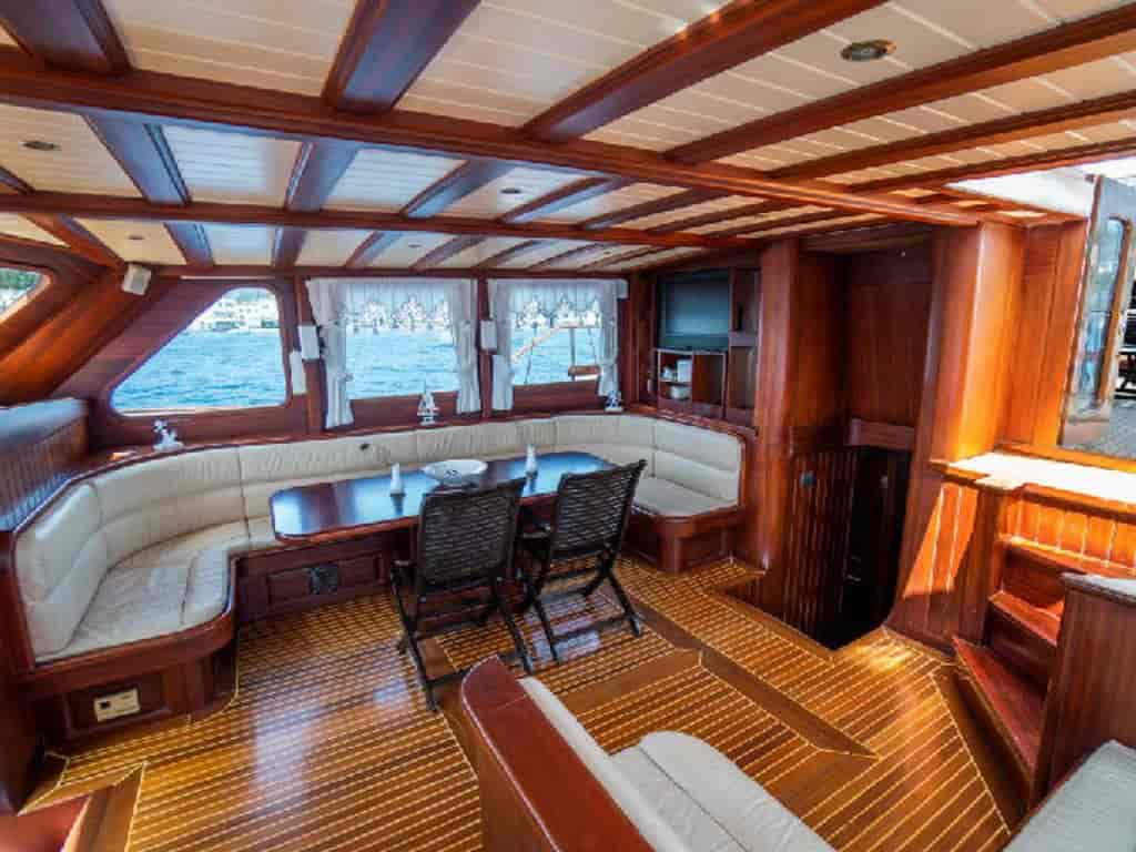 Boat picture 9
