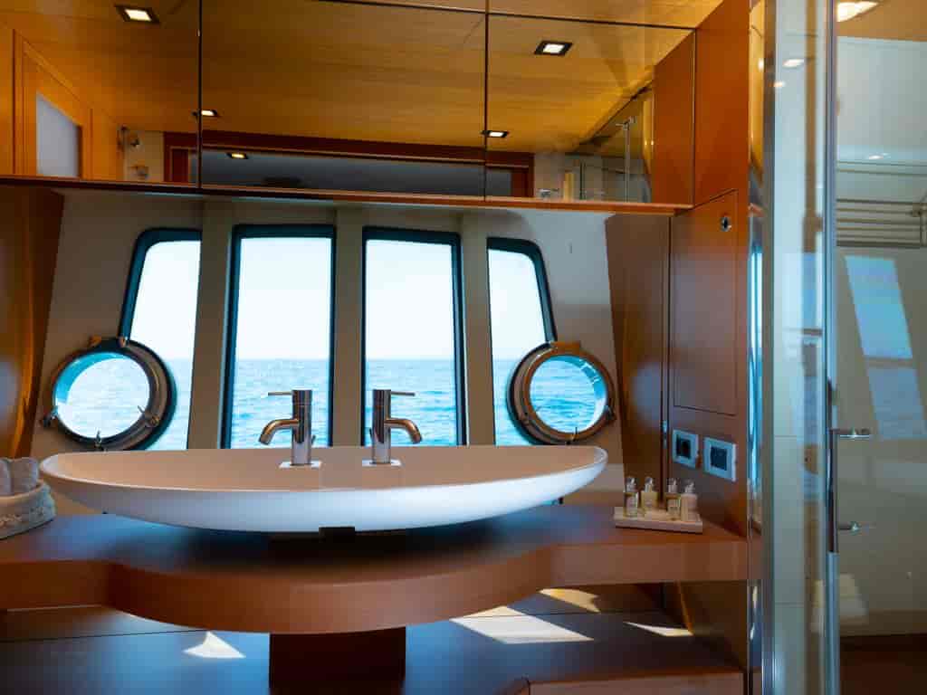 Boat picture 14