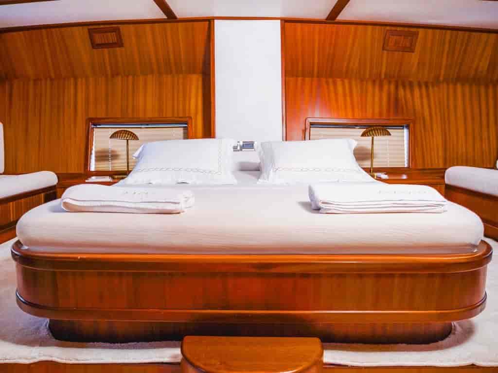 Boat picture 9