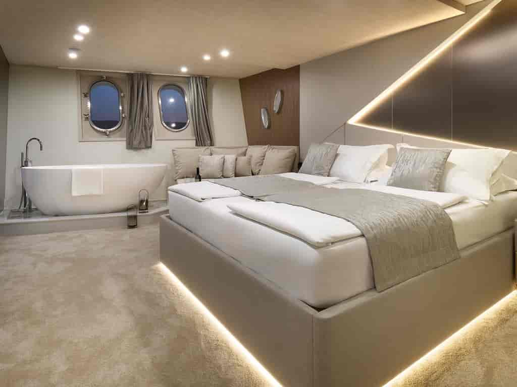 Boat picture 11