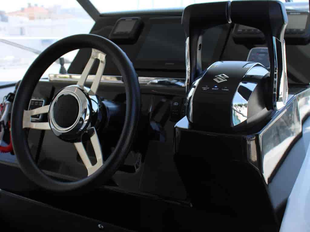 Boat picture 17