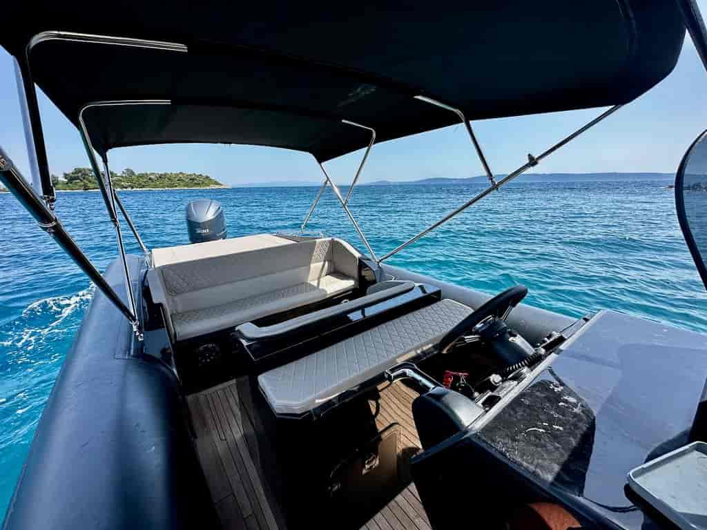 Boat picture 17