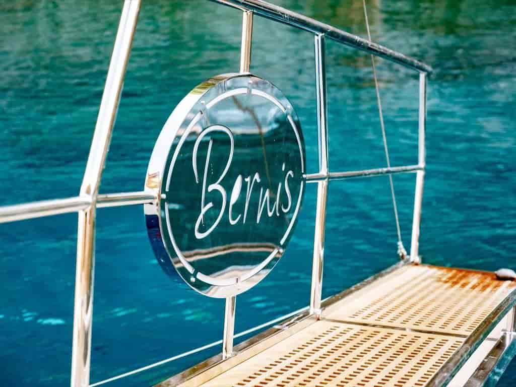 Boat picture 17