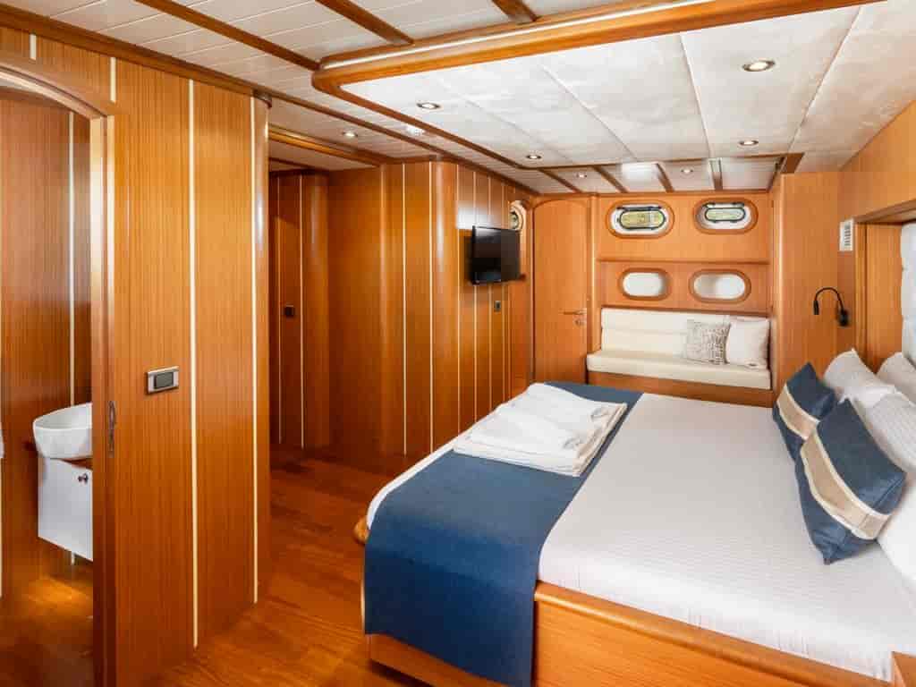 Boat picture 3