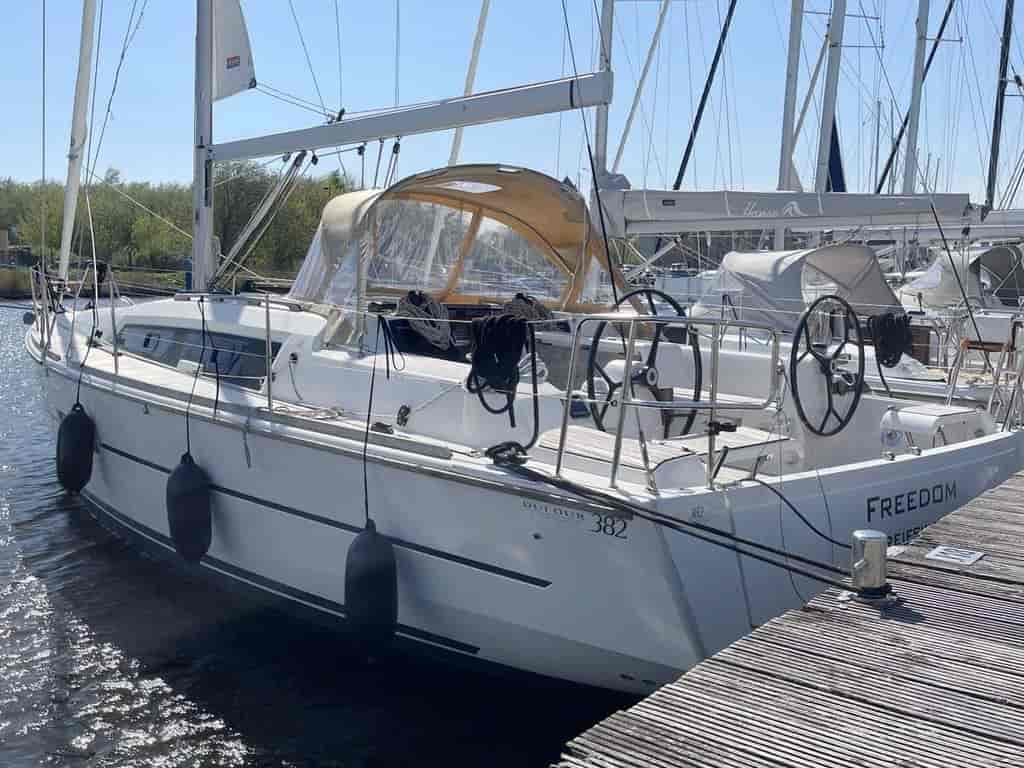 Boat picture 16