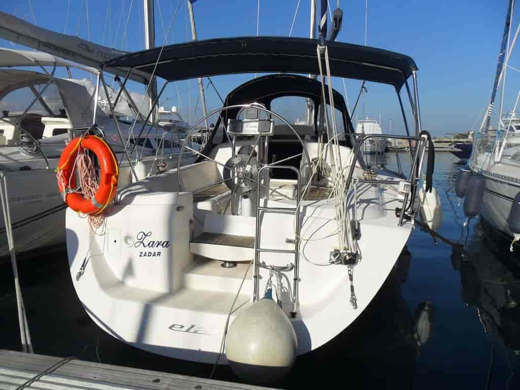 Photo 3 of Zara