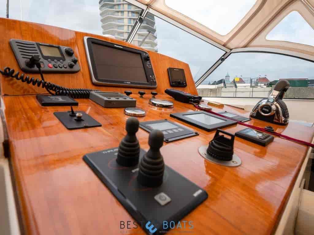 Boat picture 9