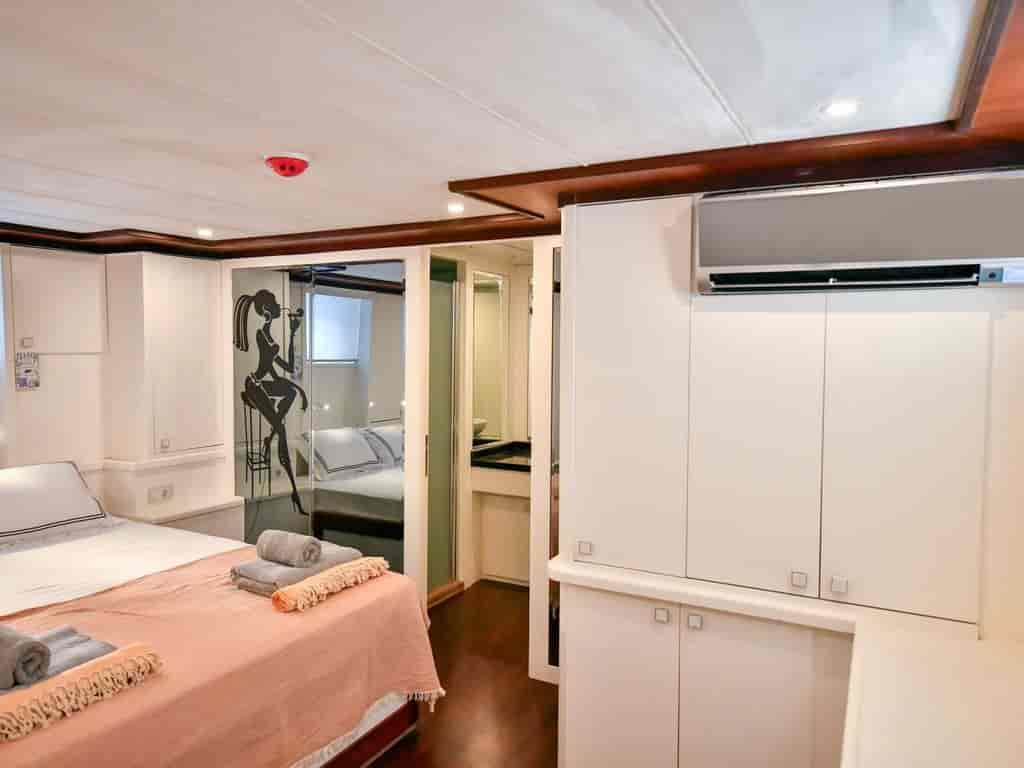 Boat picture 4