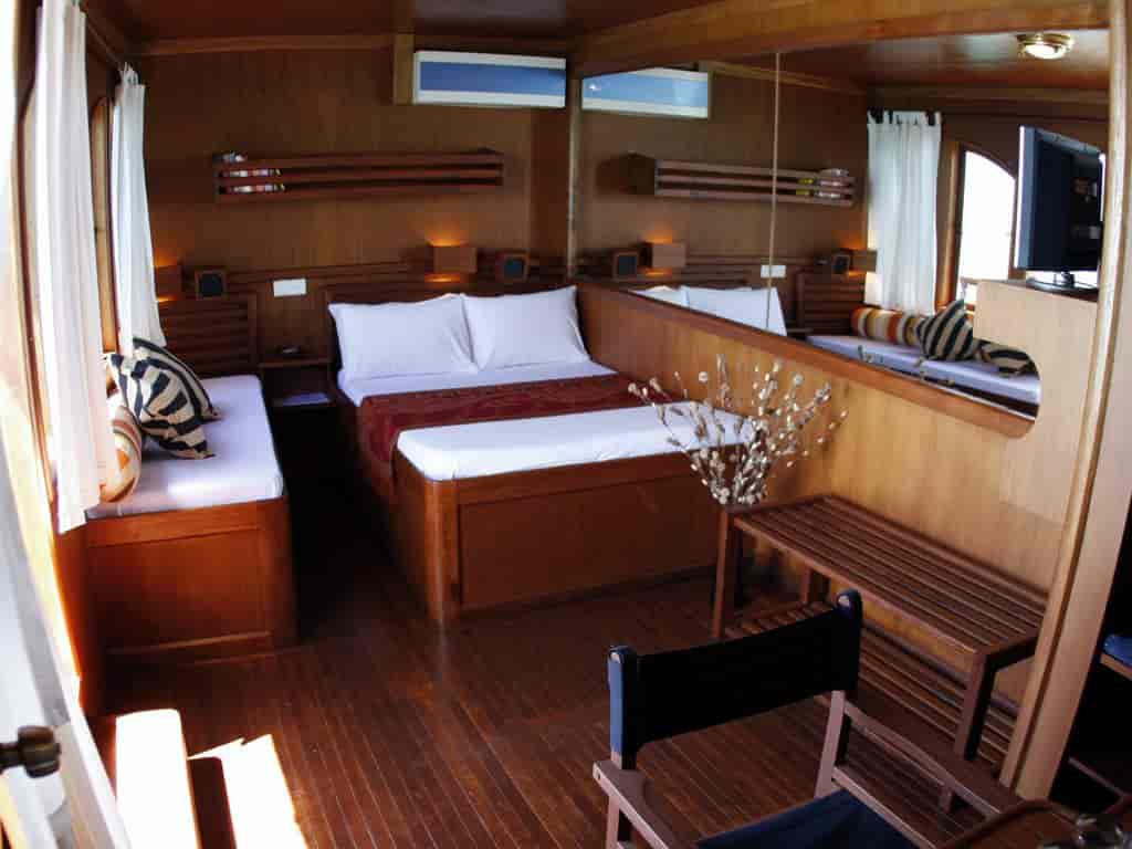 Boat picture 13