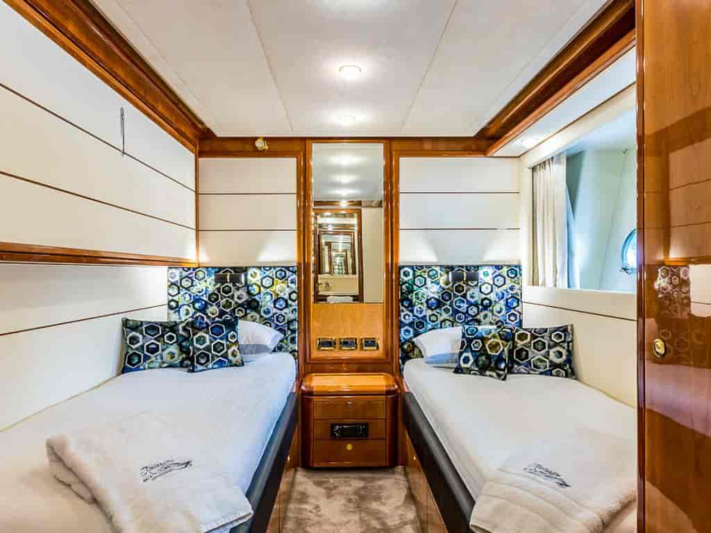 Boat picture 19