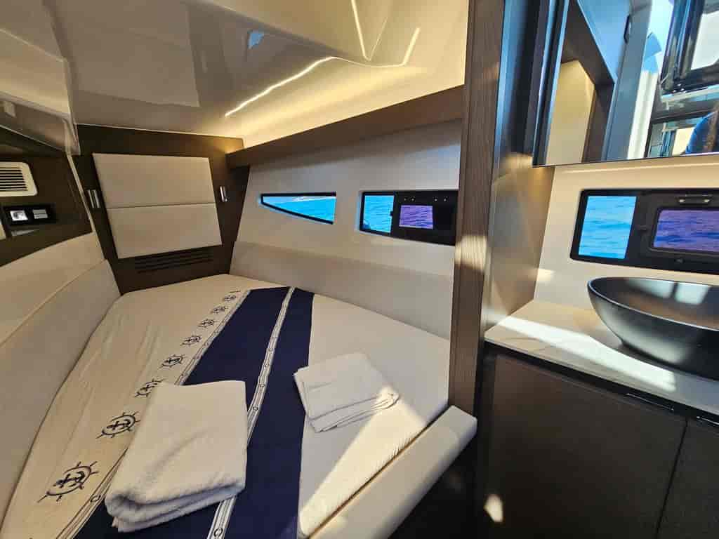 Boat picture 12