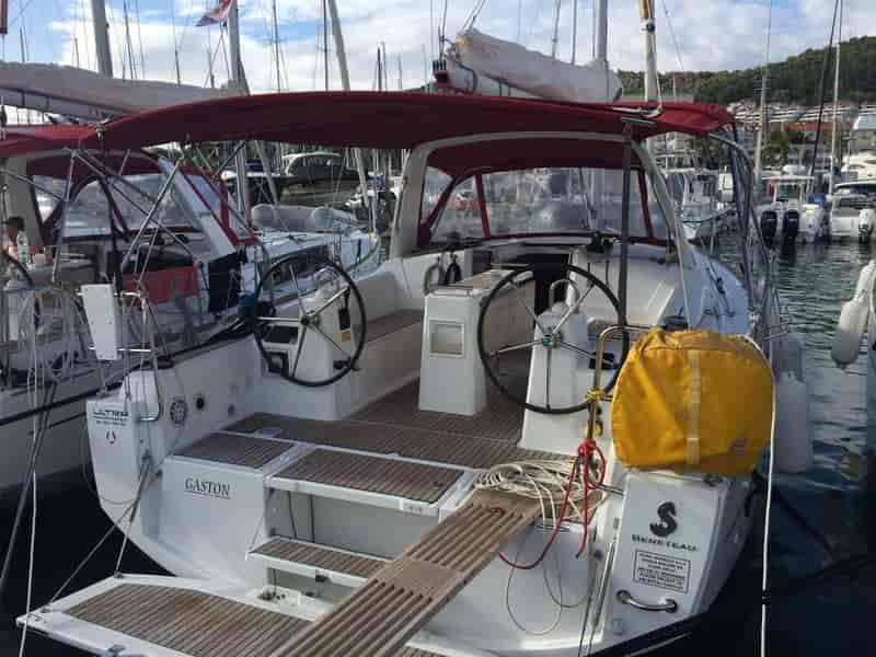 Photo of undefined, image 1 of 11
