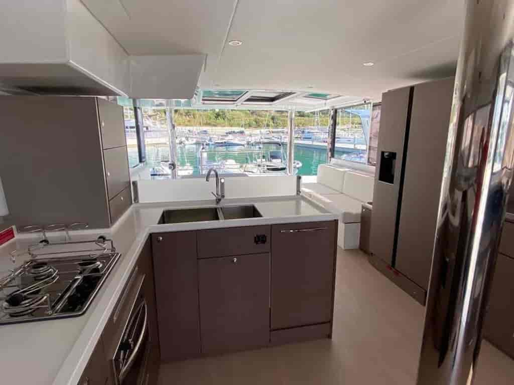 Boat picture 17