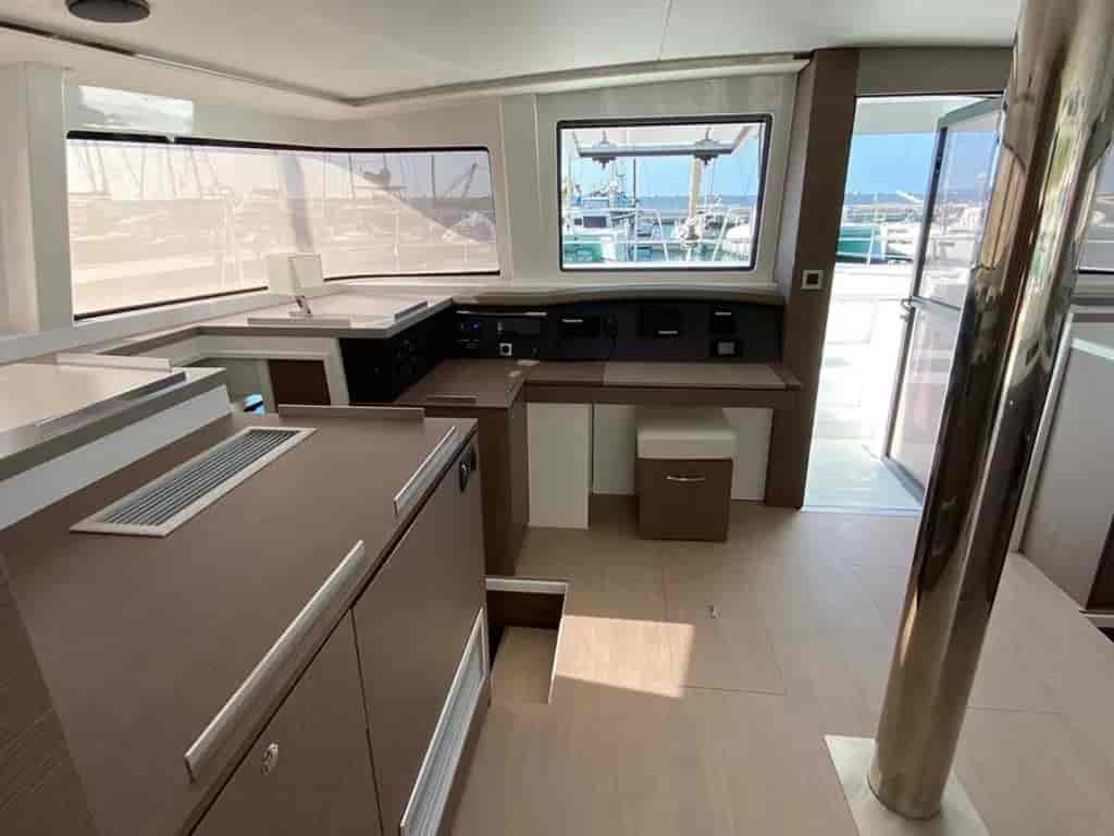 Boat picture 9