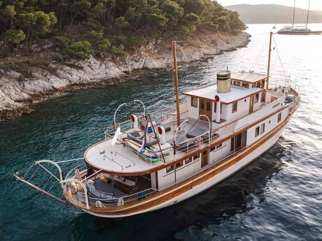 Boat picture 8