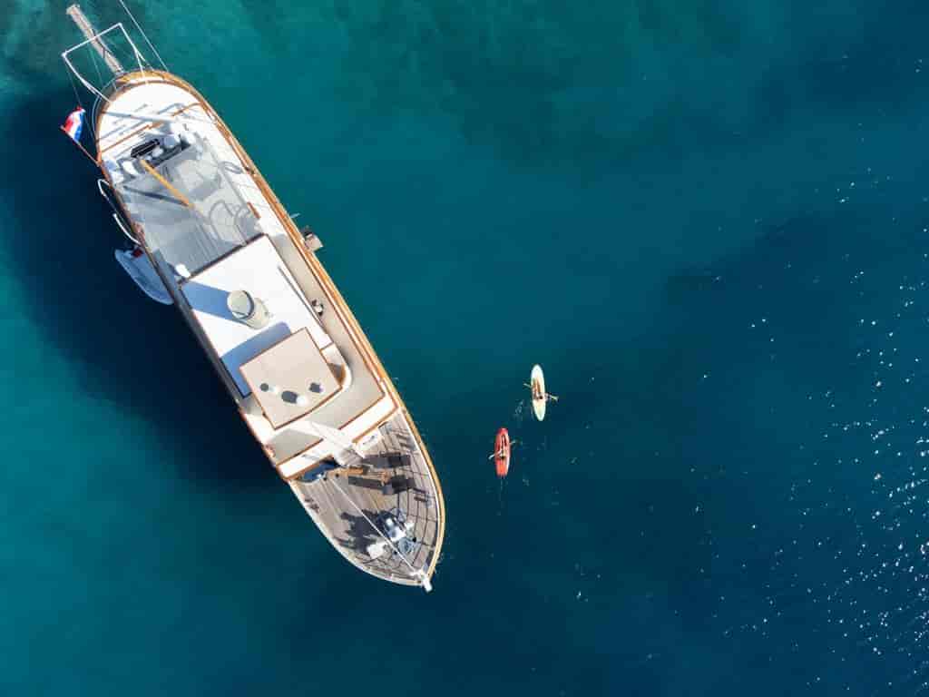 Boat picture 9