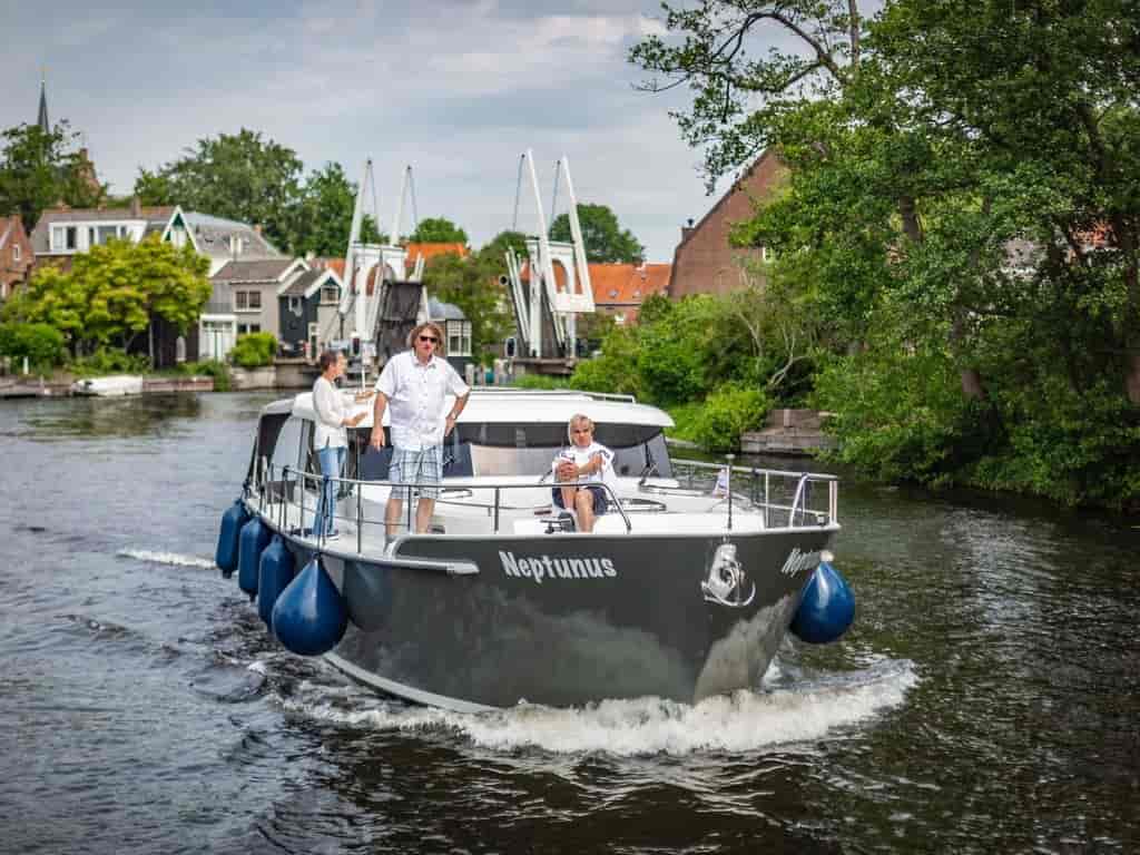 Boat picture 14