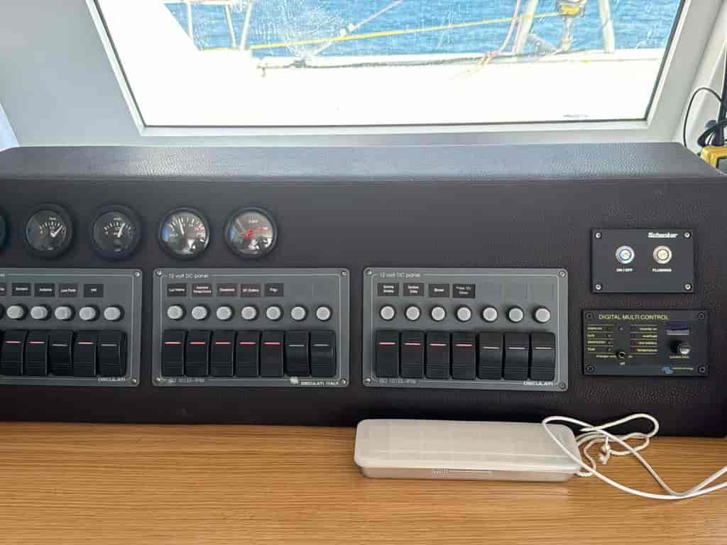 Boat picture 9
