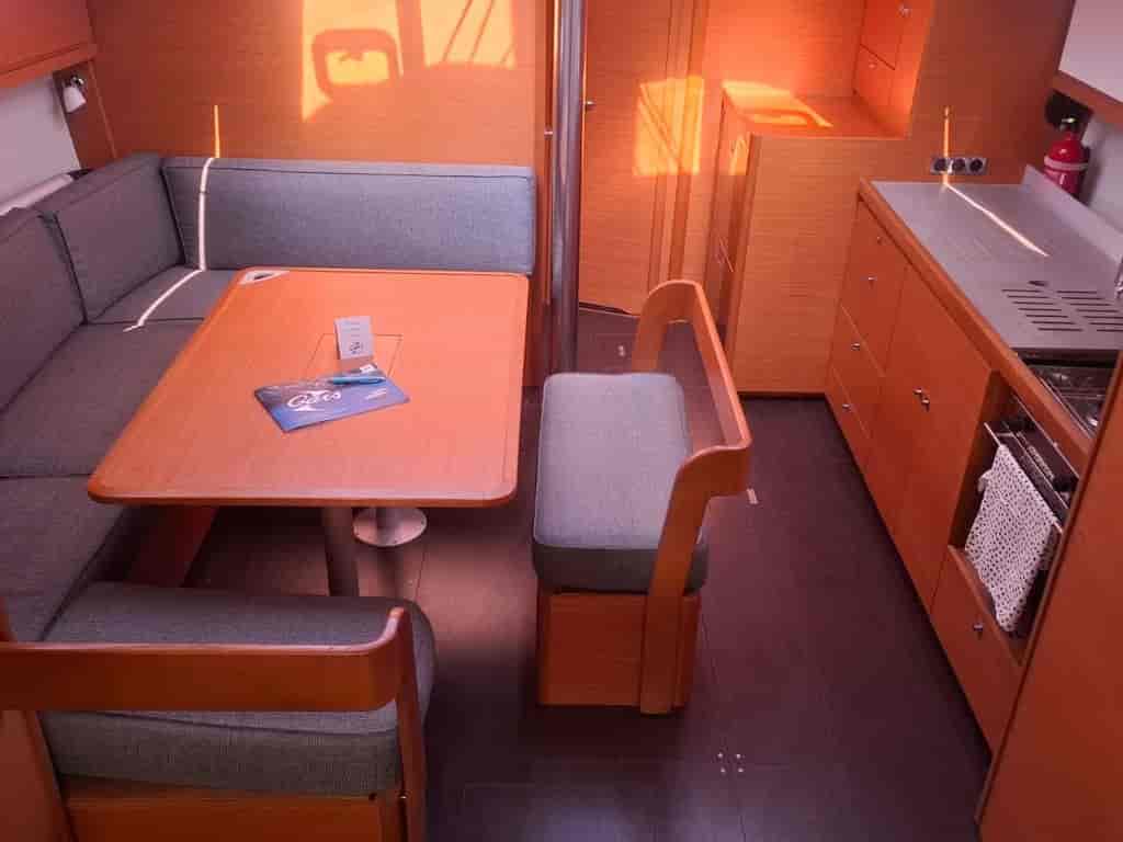 Boat picture 9